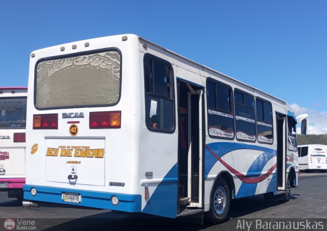 U.C. 23 de Enero 040 por Aly Baranauskas