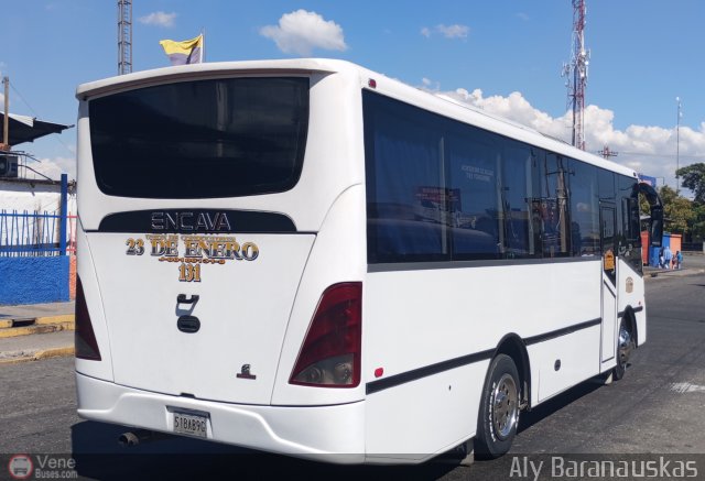 U.C. 23 de Enero 131 por Aly Baranauskas