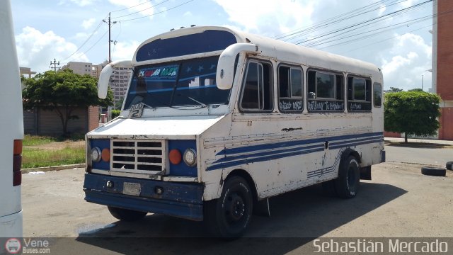 ZU - U.C. Barrio La Polar 157 por Sebastin Mercado