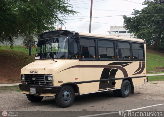 Sin identificacin o Desconocido 012 por Aly Baranauskas