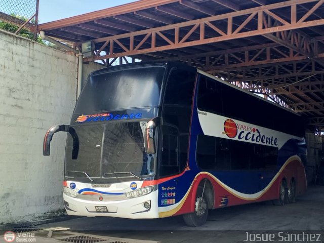 Expresos Occidente 200 por Josue S�nchez