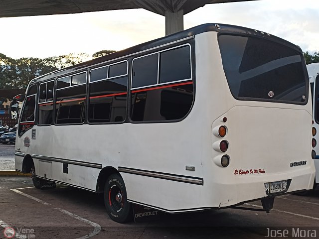 Línea El Piñal A.C. 27 por José Mora