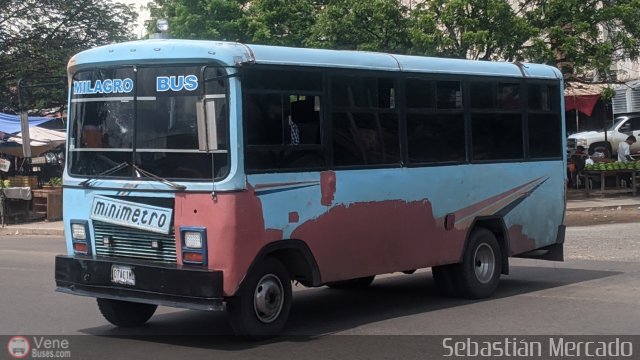 ZU - Asociacin Cooperativa Milagro Bus 06 por Sebastin Mercado