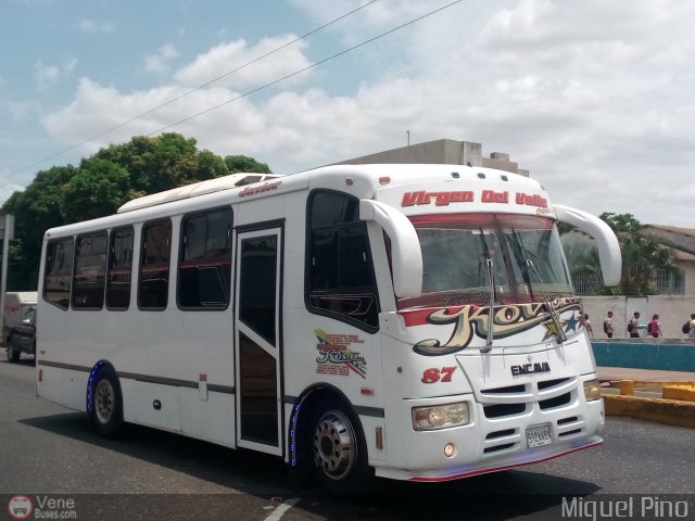 Ejecutivos Kova 087 por Miguel Pino