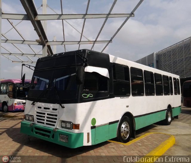 Organizaciones Unidas de C. Caracas - La Guaira 273 por Gabriel Vergara