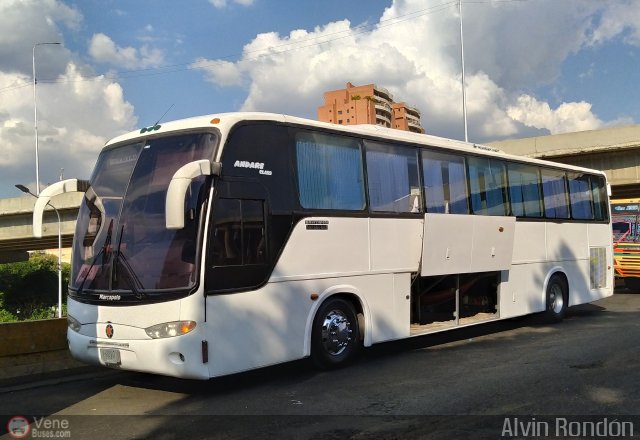 Particular 600 por Alvin Rondn