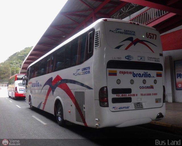 Expreso Brasilia 6577 por Waldir Mata