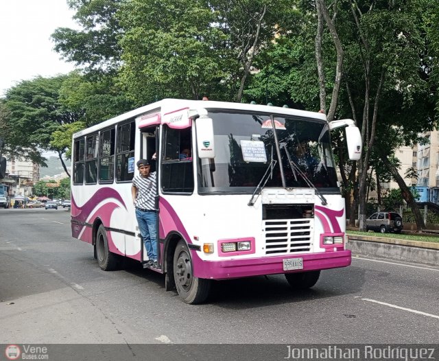 DC - Asoc. Cooperativa Carabobo Tiuna R.L. 127 por Jonnathan Rodr�guez