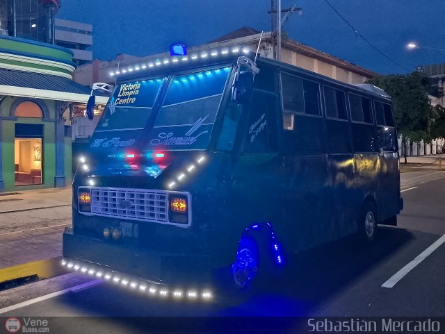 ZU - Colectivos La Limpia - La Estrella 046 por Sebasti�n Mercado