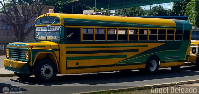 ZU - Transporte La Cinaga 023 por ngel Delgado