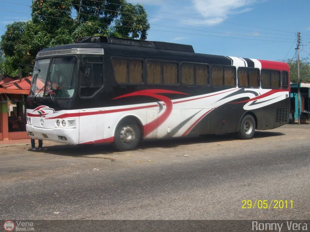 Particular LP por Ronny Vera