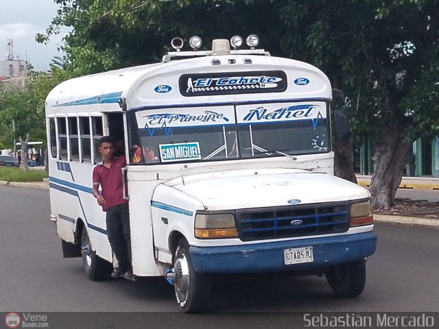 ZU - Los Claveles 22 por Sebastin Mercado