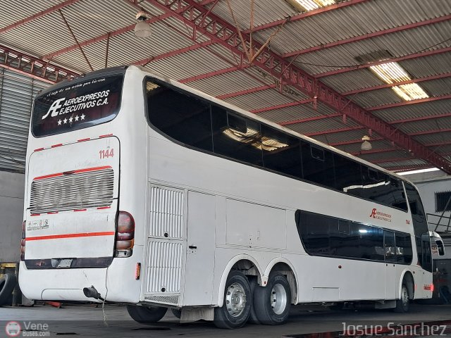 Aeroexpresos Ejecutivos 1144 por Josue S�nchez