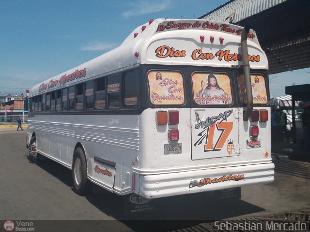 Colectivos La Rosita 017 por Sebastin Mercado