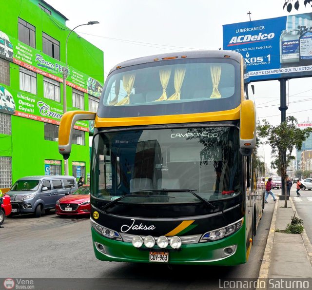 Turismo Jaksa 230 por Leonardo Saturno