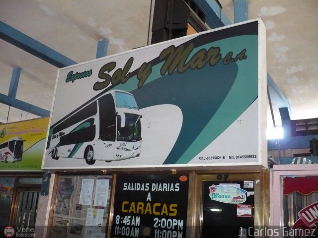 Garajes Paradas y Terminales Puerto La Cruz por J. Carlos Gámez