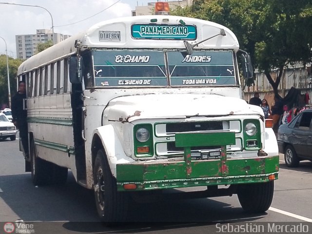 ZU - Colectivos Los Laureles C.A 14 por Sebasti�n Mercado