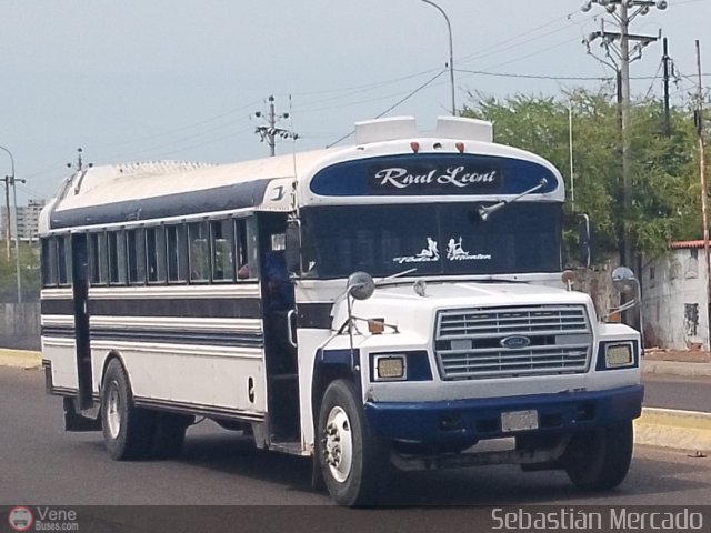 ZU - Ra�l Leoni 30 por Sebasti�n Mercado