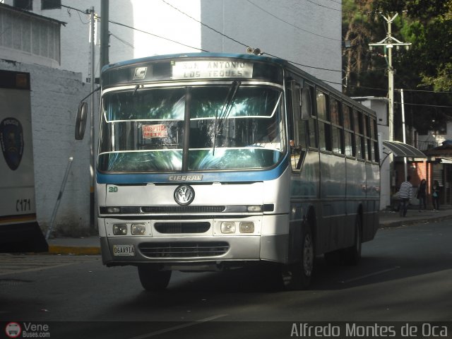 MI - Transporte Parana 030 por Alfredo Montes de Oca