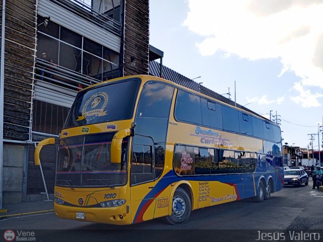 Ejecutivos Carla Tours 1010 por Jes�s Valero