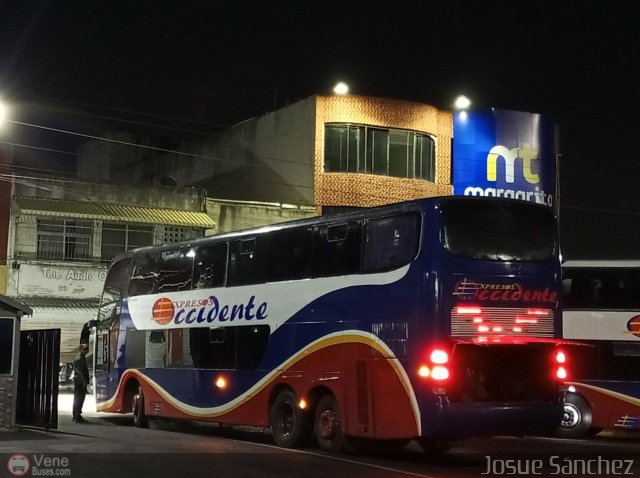 Expresos Occidente 220 por Josue S�nchez