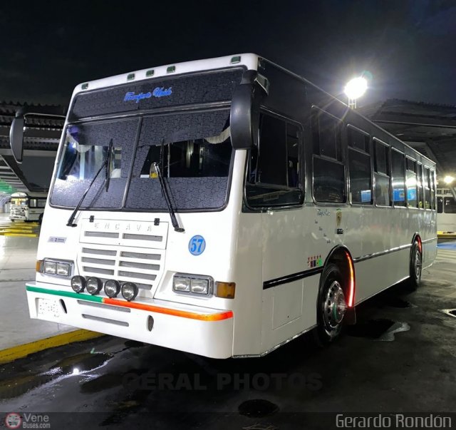 Transporte Unido 057 por Gerardo Rondn