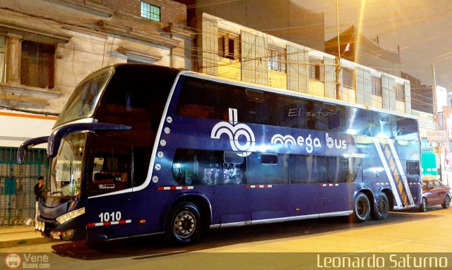 Grupo Mega Bus 1010 por Leonardo Saturno