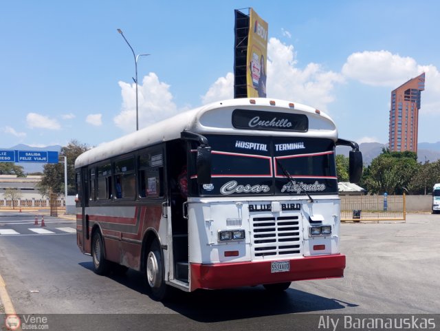 AR - U.C. Hospital - Terminal 52 por Aly Baranauskas