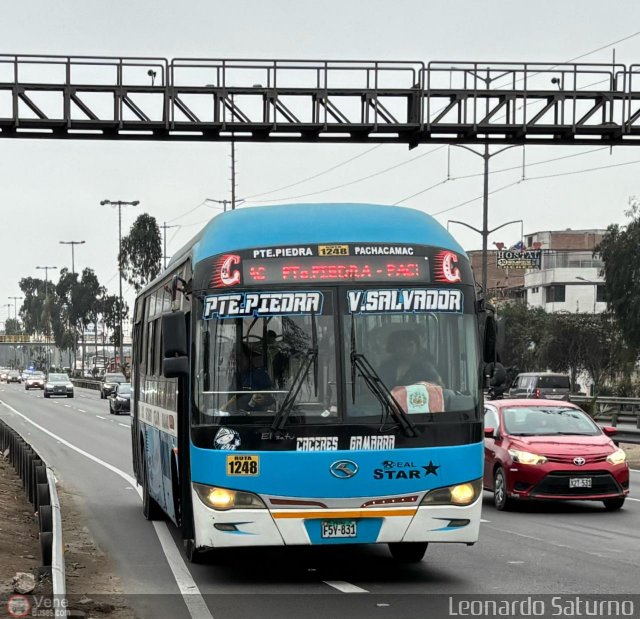 E. Real Star del Per S.A.C. 831 por Leonardo Saturno