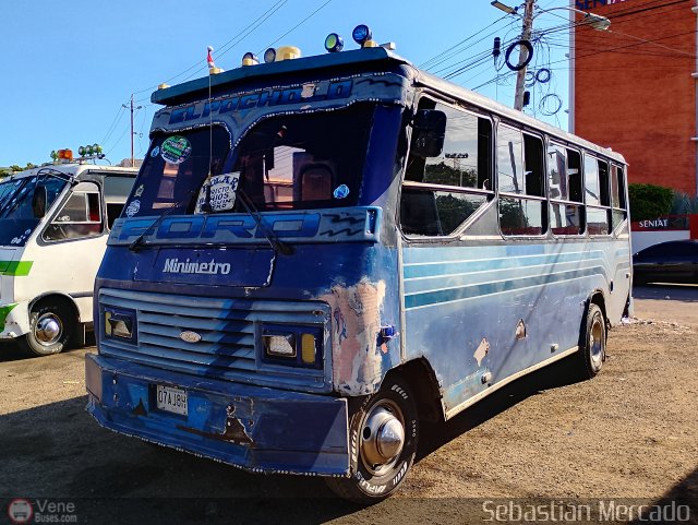 ZU - U.C. Barrio La Polar 182 por Sebasti�n Mercado