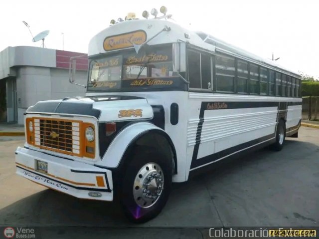 ZU - Ra�l Leoni 11 por �ngel Delgado