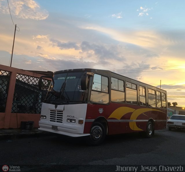 Colectivos El Viga 17 por Jhonny Jess Chvez