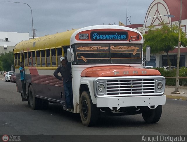 ZU - Colectivos Los Laureles C.A 05 por �ngel Delgado