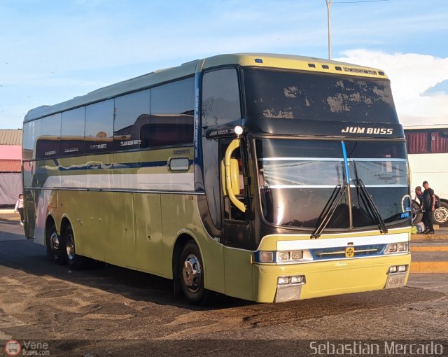 Expresos Horizonte 13 por Sebasti�n Mercado