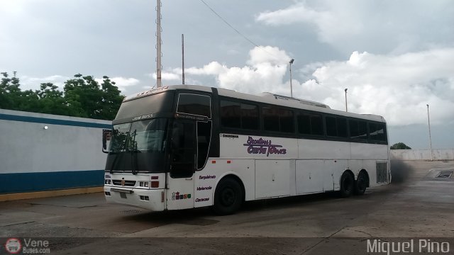 Ejecutivos Carla Tours 1002 por Miguel Pino