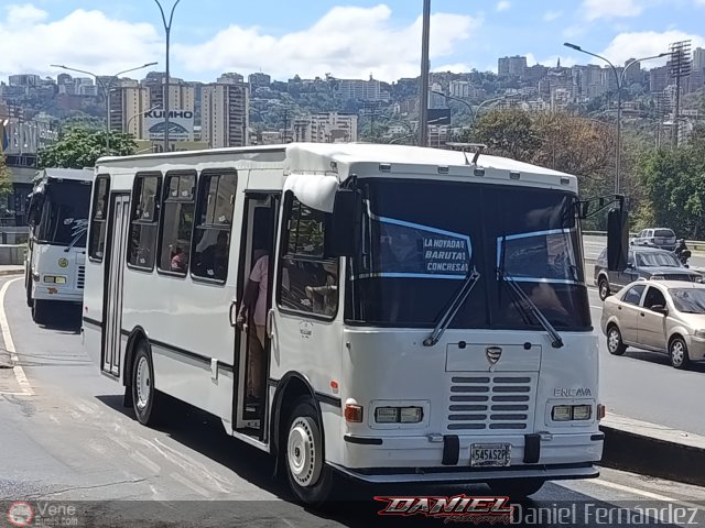 DC - A.C. L�nea Sur Este 999 por Daniel Fern�ndez