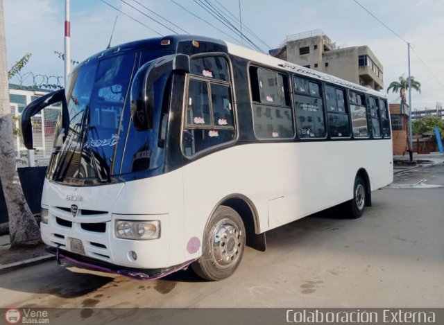 U.C. Caracas - Los Caracas 480 por Gabriel Vergara