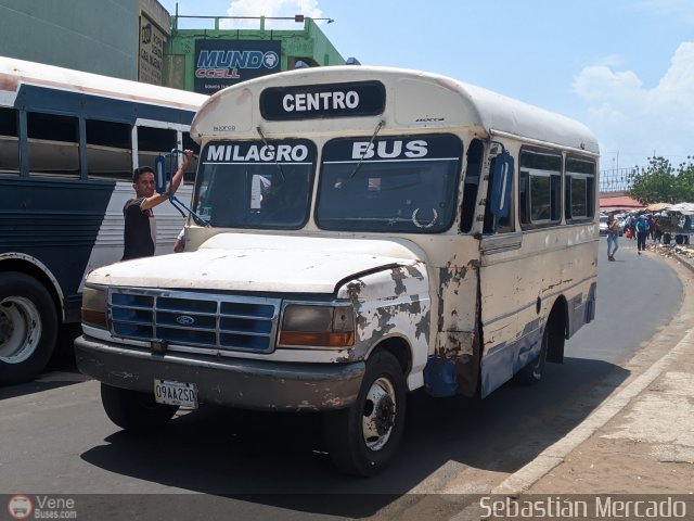 ZU - Asociacin Cooperativa Milagro Bus 47 por Sebastin Mercado