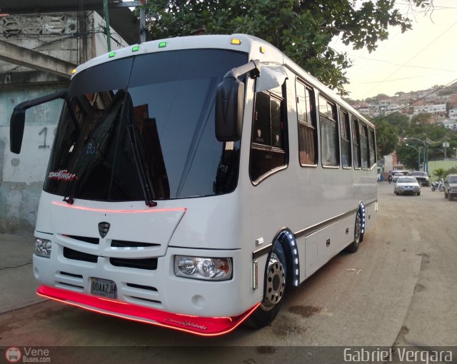 Particular Encava por Gabriel Vergara