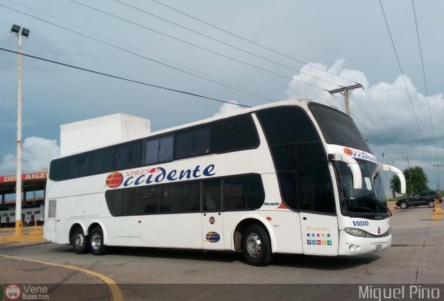 Expresos Occidente 115 por Miguel Pino