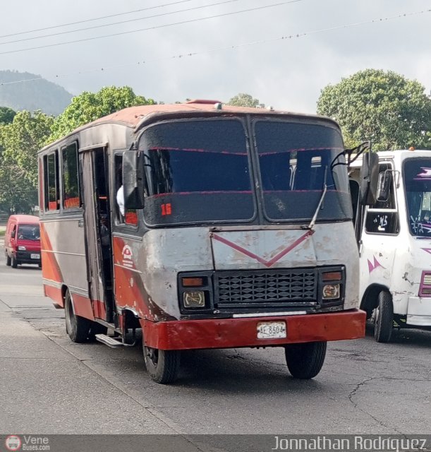 Ruta Metropolitana de La Gran Caracas 15 por Jonnathan Rodr�guez