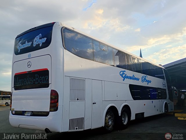 Ejecutivos Boga 12 por Javier Arretureta