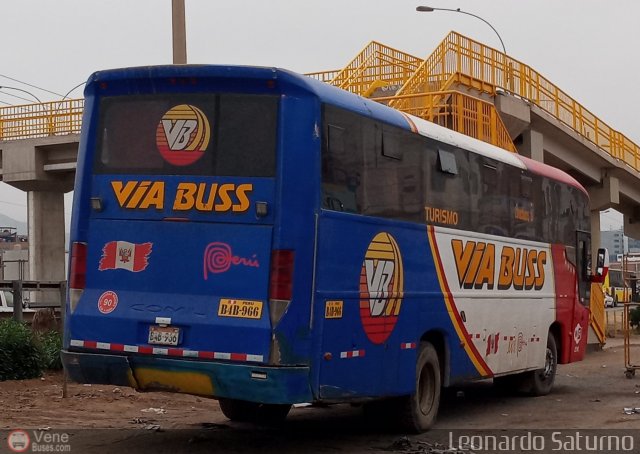 Turismo Va Buss 966 por Leonardo Saturno