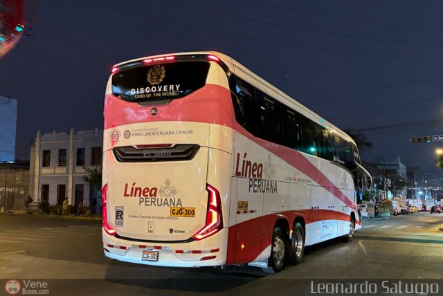 L�nea Peruana Company S.A.C. 300 por Leonardo Saturno