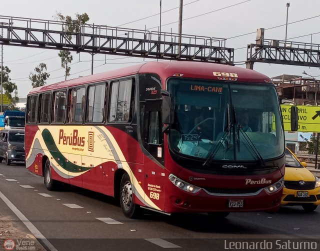 Empresa de Transporte Per Bus S.A. 698 por Leonardo Saturno