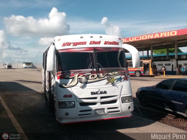 Ejecutivos Kova 082 por Miguel Pino