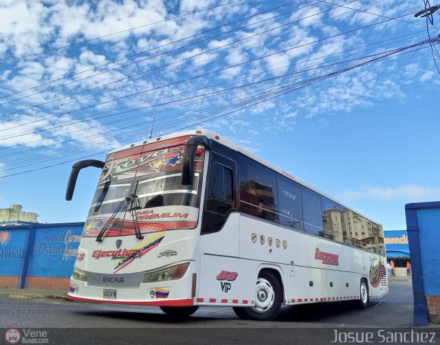 Ejecutivos Kova 053 por Josue Snchez