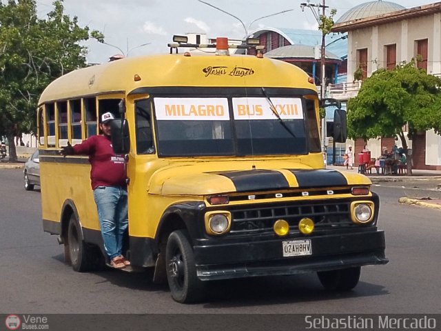 ZU - Asociacin Cooperativa Milagro Bus 23 por Sebastin Mercado