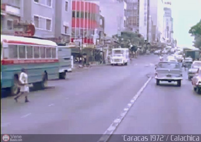 DC - Circunvalacion Cuatro C.A. Caracas 1972 por Luis Figuera