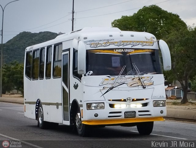 L�nea Uni�n S.C. 04 por Kevin Mora